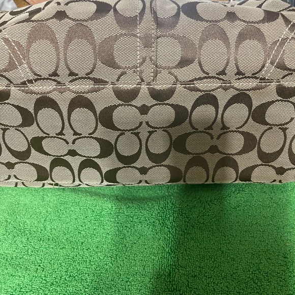 Beautiful  vintage used coach purse plus wallet excellent condition clean - Picture 3 of 11